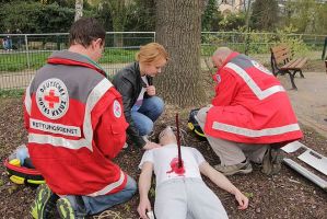 kurse des roten kreuzes frankfurt Deutsches Rotes Kreuz Bezirksverband Frankfurt e.V. Ortsvereinigung Süd