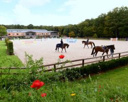 horse riding in frankfurt Melisa Internationales Reitzentrum GmbH