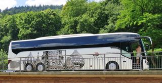Busse mit Fahrer - Perfekt für Reisen in größeren Gruppen