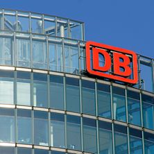 stellenangebote pfortner mit wohnung frankfurt DB Immobilien